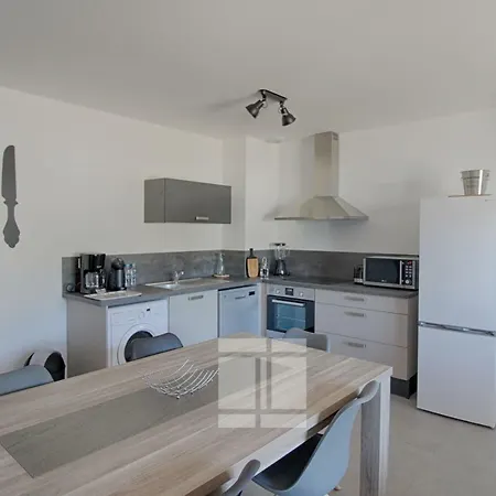 A Nepita Rez De Jardin Apartment Ajaccio (Corsica)