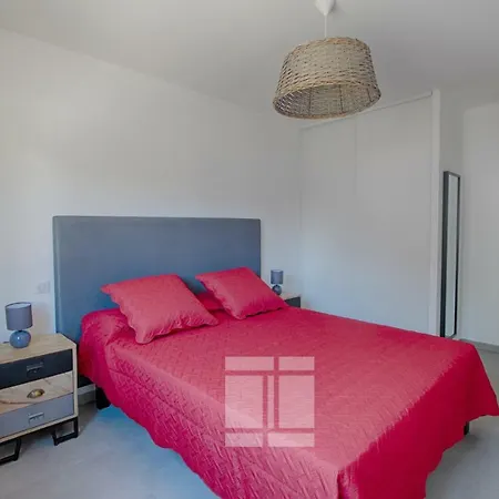 Apartment A Nepita Rez De Jardin